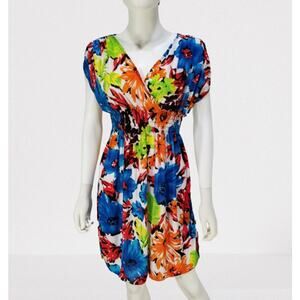 Paris Pink Women's White / Blue Floral Knee-Length Dress Size: Large, New